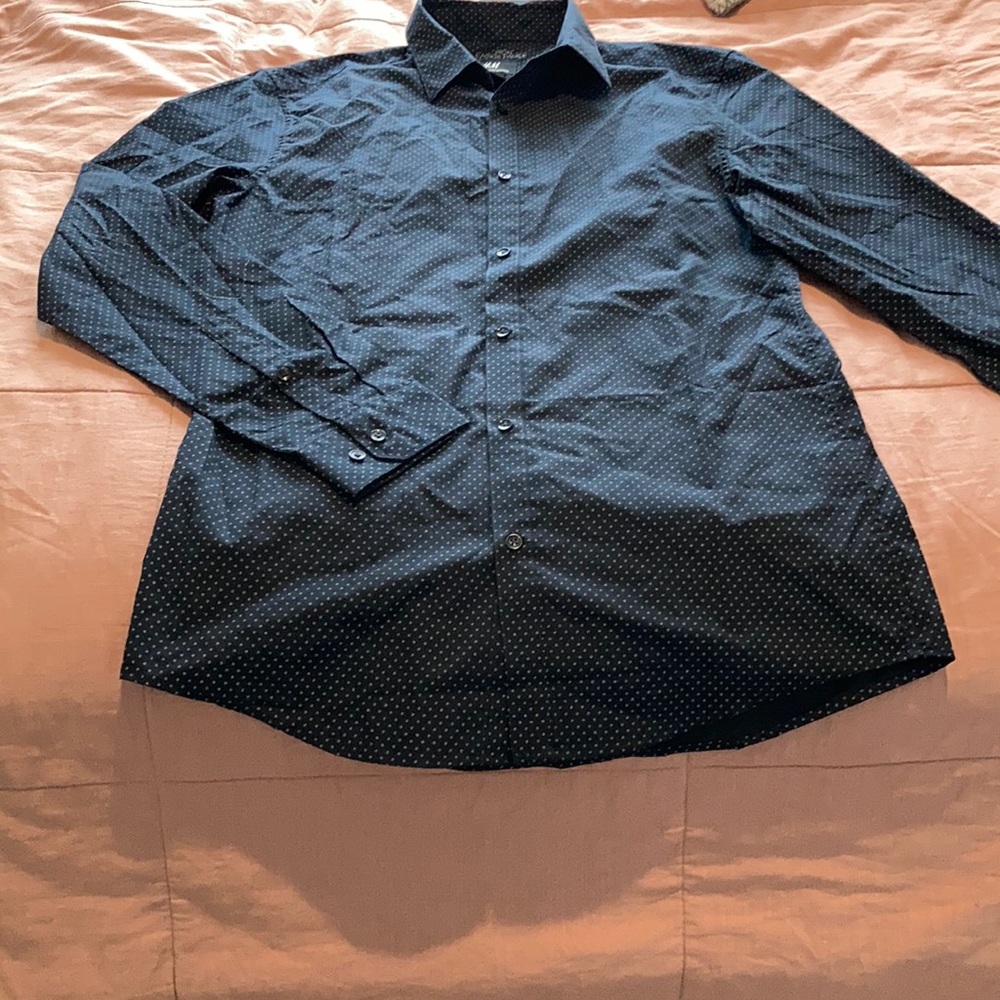 H&M Slim Fit long sleeve button up.